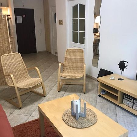 Apartament Bursztyn Apartment Kolobrzeg Bagian luar foto