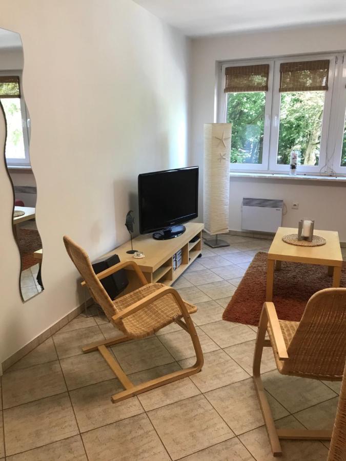 Apartament Bursztyn Apartment Kolobrzeg Bagian luar foto