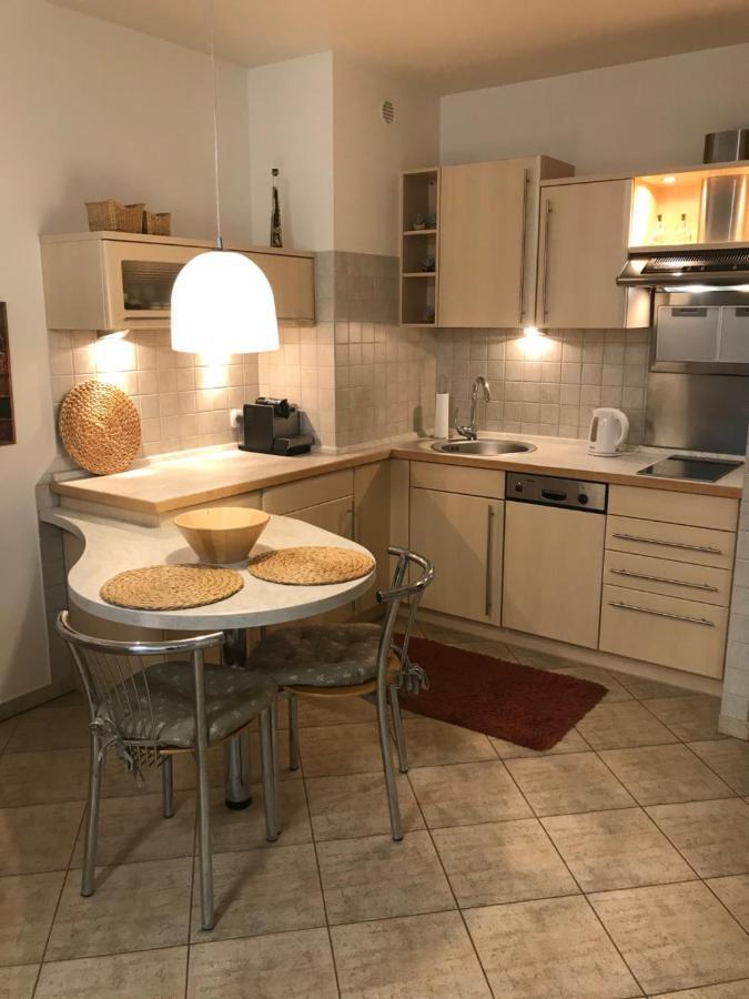 Apartament Bursztyn Apartment Kolobrzeg Bagian luar foto